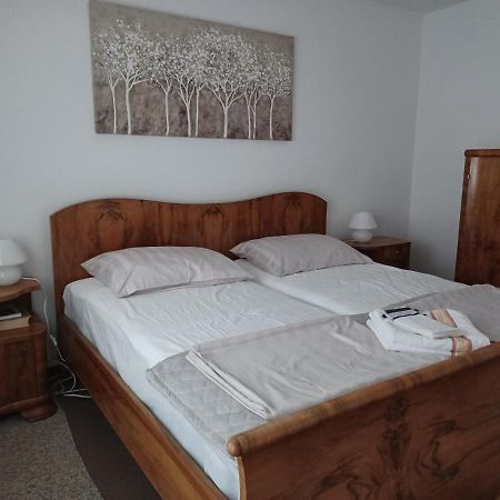 Walk Apartment Vukovar Eksteriør billede