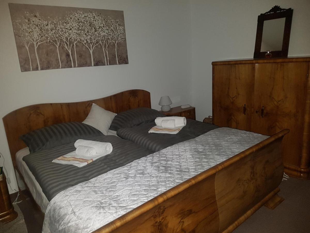 Walk Apartment Vukovar Eksteriør billede