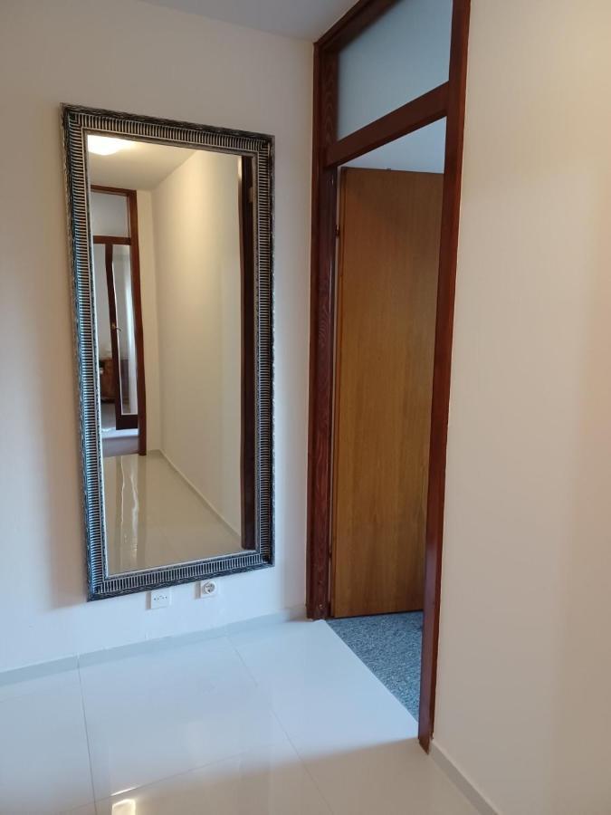 Walk Apartment Vukovar Eksteriør billede